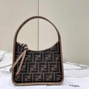 شنطة فيندي 57