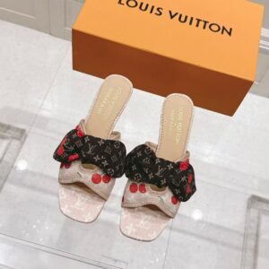 شيري لويس فيتون