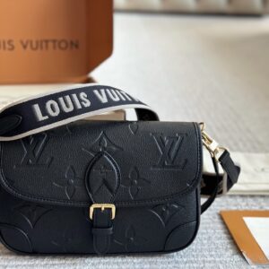 بوتيك مون - لويس فيتون